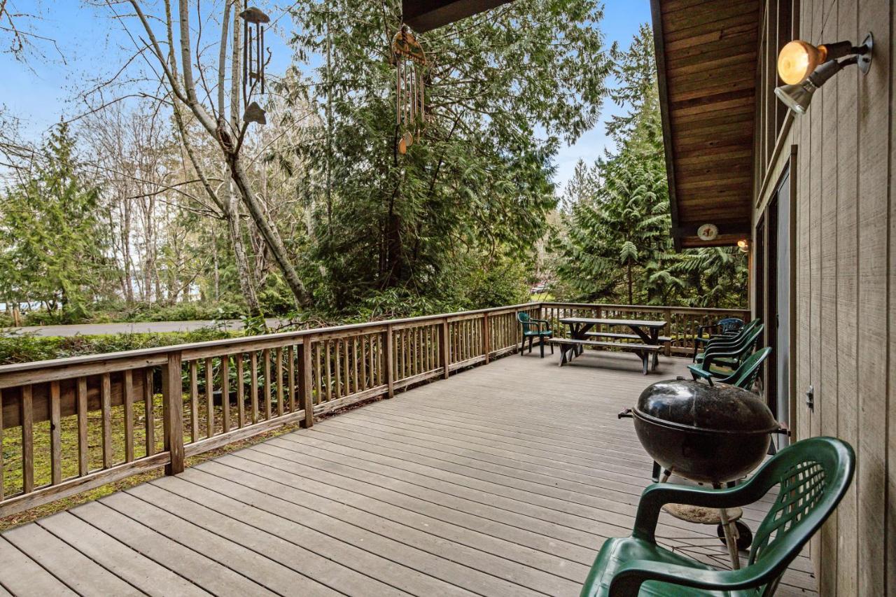 Hartstene Pointe Haven Shelton Exterior photo